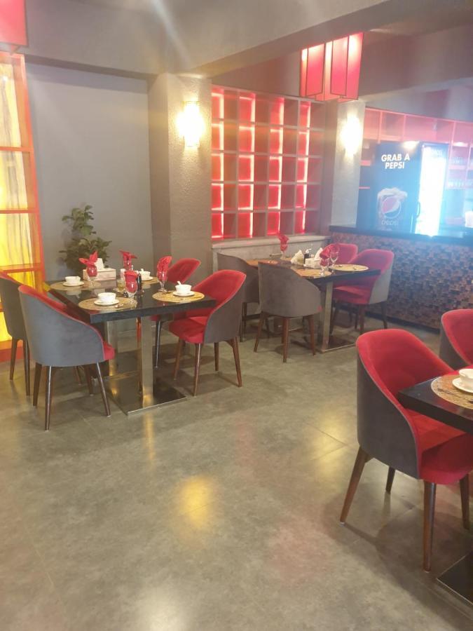 راوالبيندي Space Luxury Rental Suites المظهر الخارجي الصورة